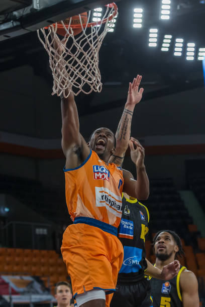 向外援无疑 向外援无疑