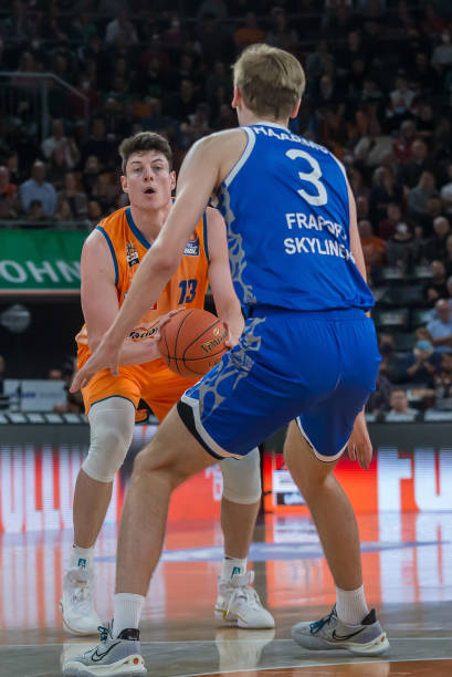 赞誉和对手 赞誉和对手