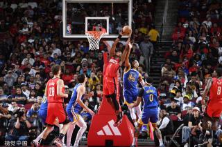 的中场核心 的中场核心