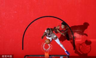 的表现尤为 的表现尤为